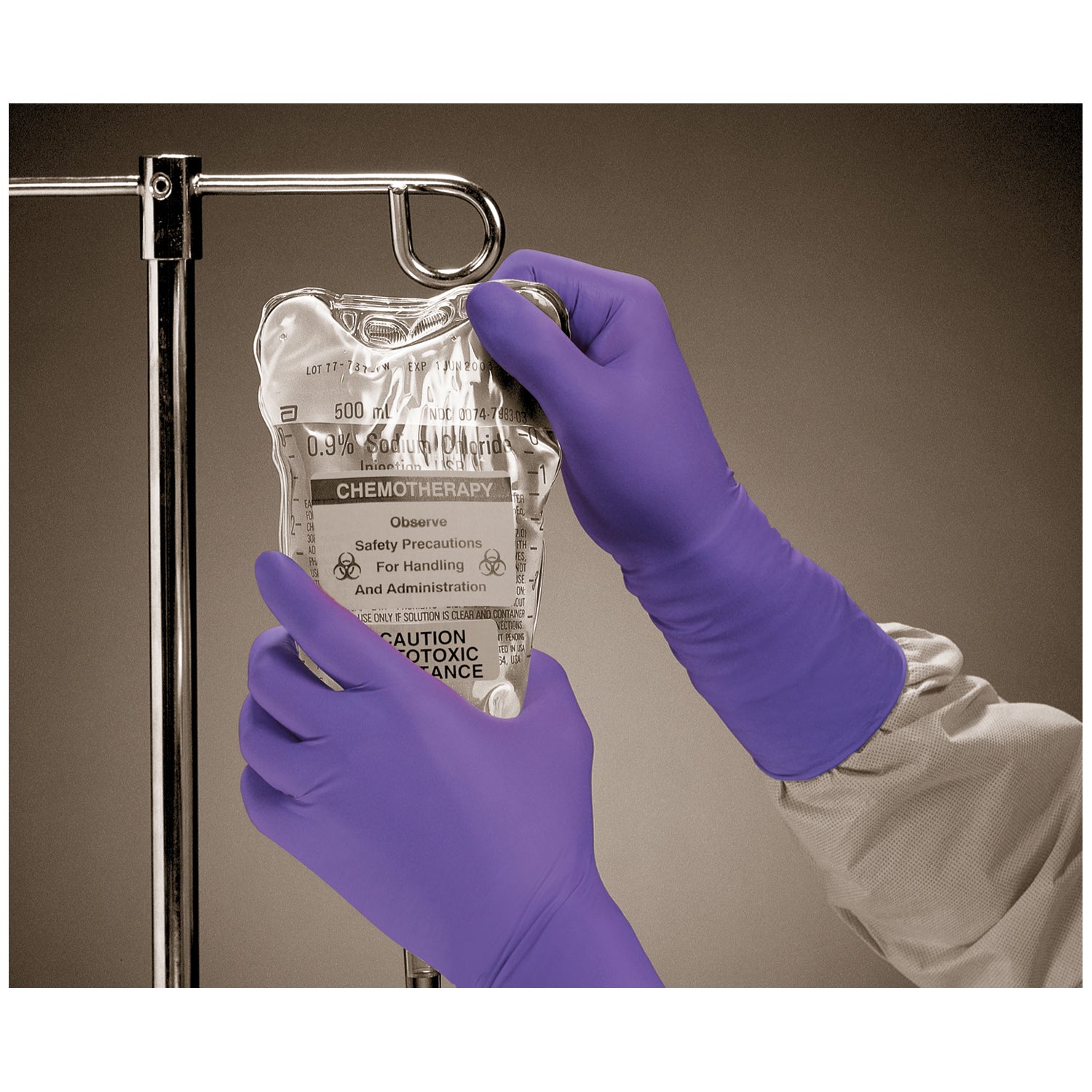 HALYARD PURPLE NITRILE-XTRA™ EXAM Gloves, Medium, 50/bx, 10 bx/cs